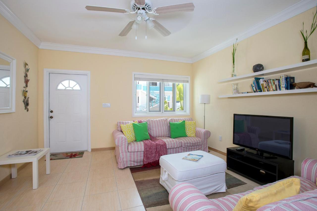 Sir Charles Guest House Palmetto Point Exterior photo