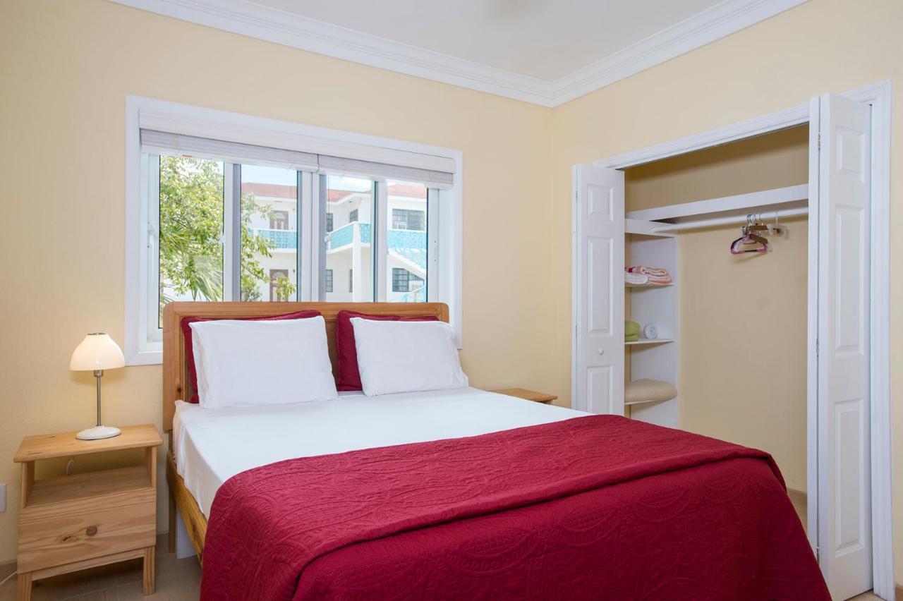 Sir Charles Guest House Palmetto Point Exterior photo