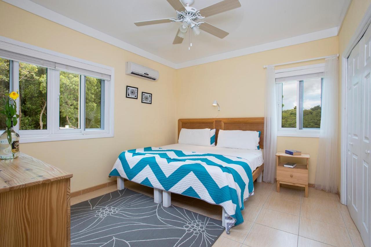 Sir Charles Guest House Palmetto Point Exterior photo