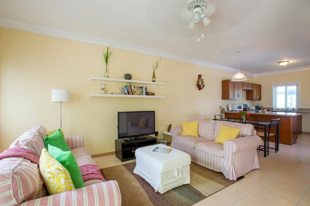 Sir Charles Guest House Palmetto Point Exterior photo