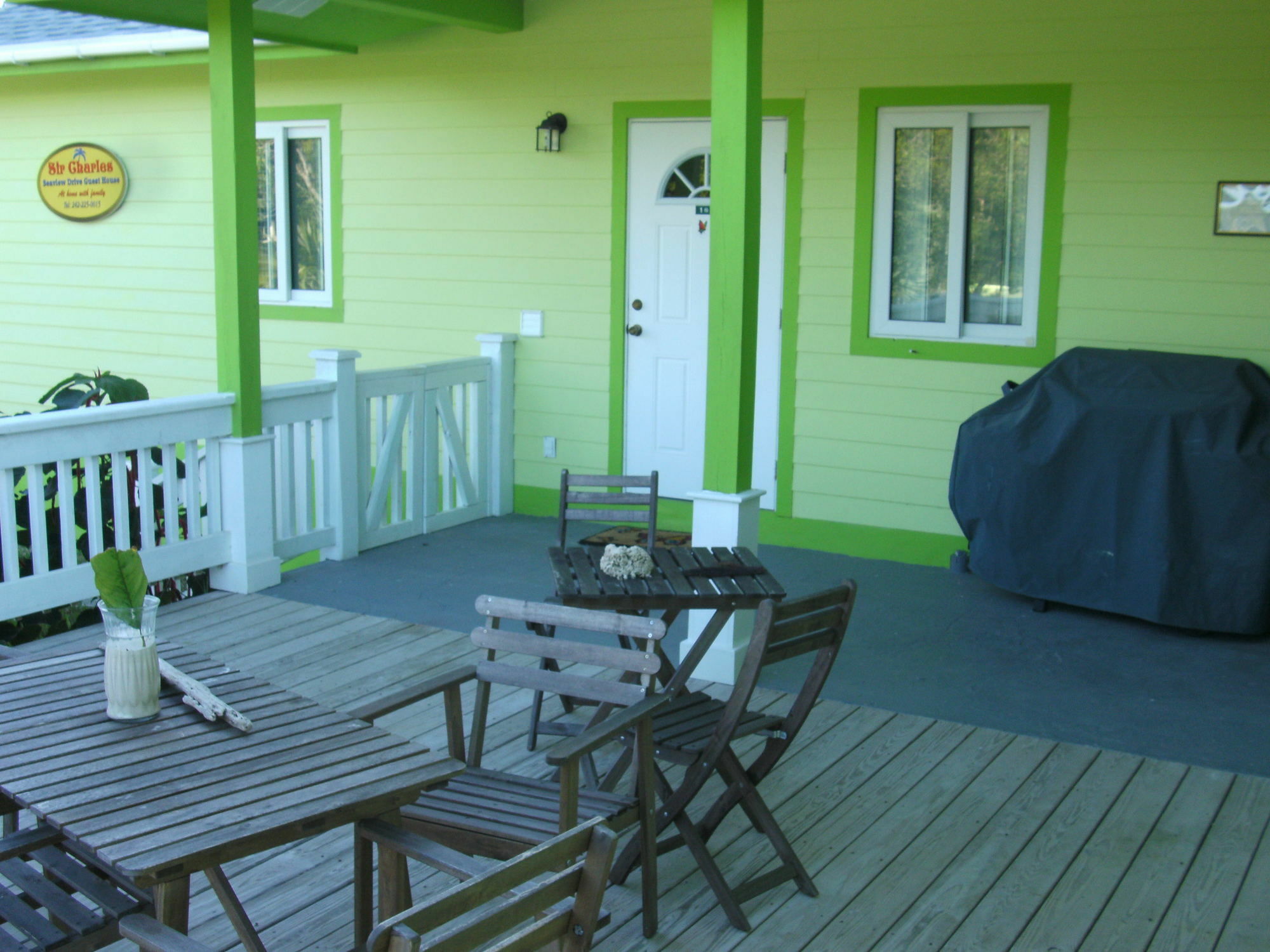 Sir Charles Guest House Palmetto Point Exterior photo